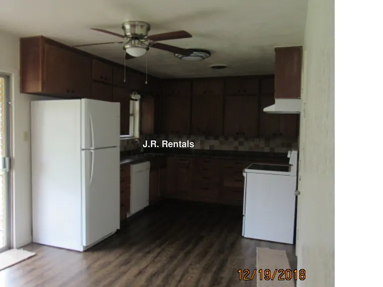 416 Nauert St — Photo 8