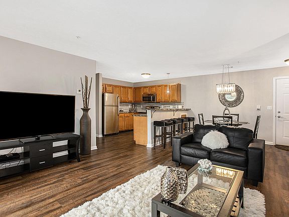 4th image of 6577 Clover Ct SE #203
