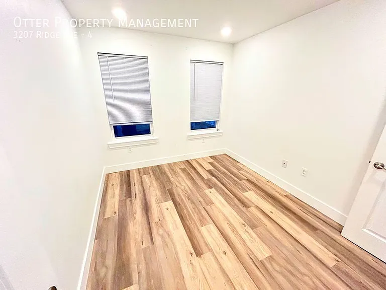 3207 Ridge Ave #4 — Photo 15