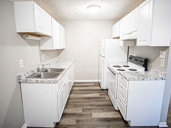 4th image of 129 Hillcrest Dr #8