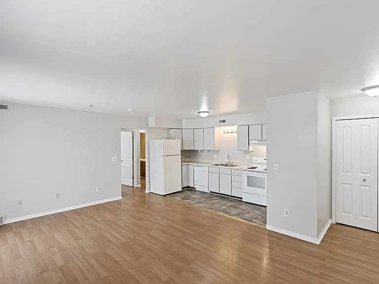 620 & 630 Rickett Rd — Photo 5