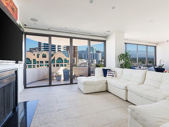 TV/Sitting Area - TV and Speakers Built in