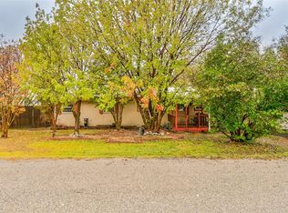 112 Debbie Ct, Hudson oaks, TX 76087