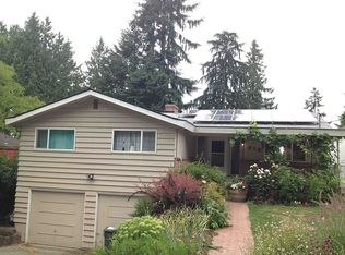 818 NE 102nd St, Seattle, WA 98125