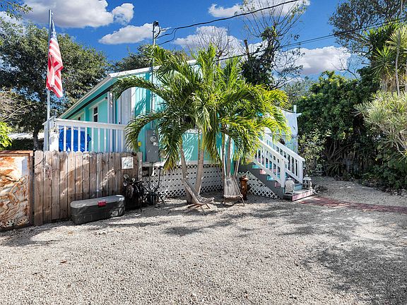 2nd image of 14 Bonita Ave