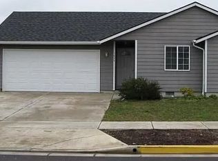 1075 Kees St, Lebanon, OR 97355