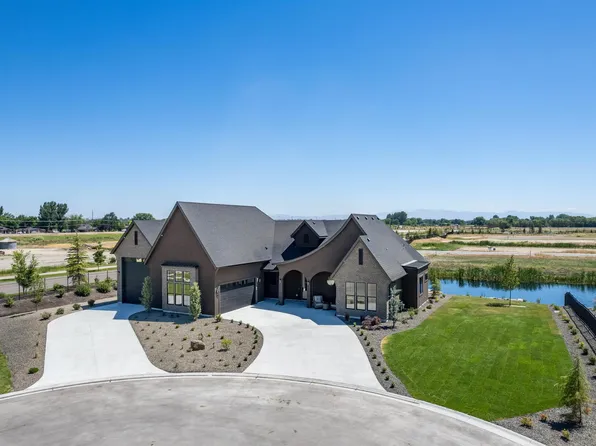 461 Century Ave, Middleton, ID 83644