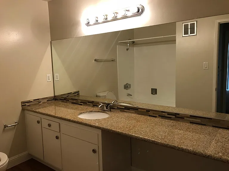 Spacious bathroom