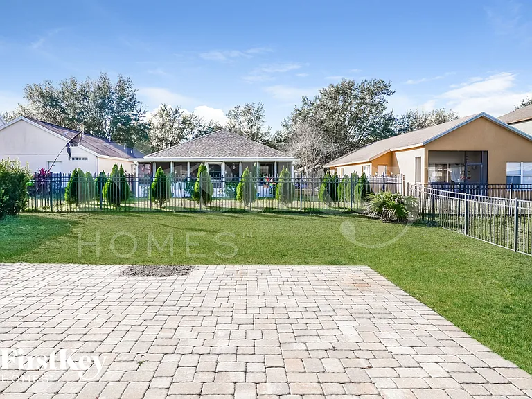6173 Skylarkcrest Dr — Photo 16