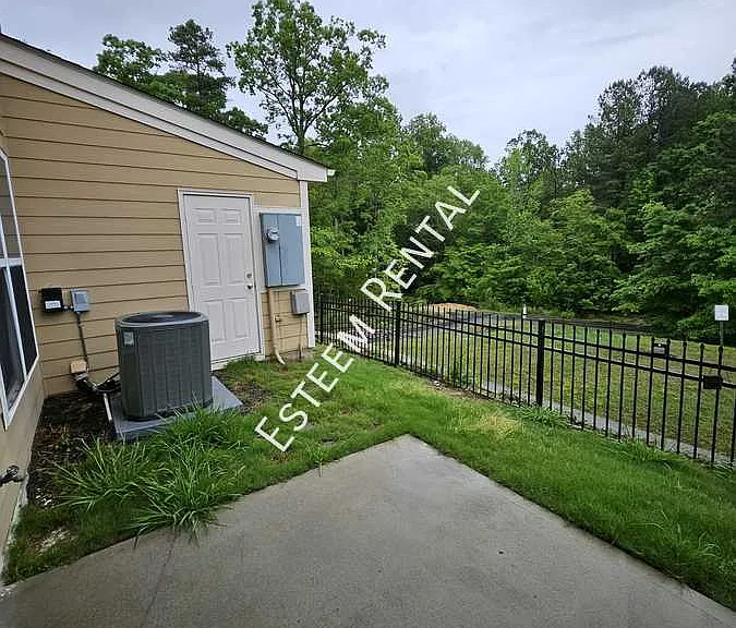 110 Fargale Ln — Photo 22