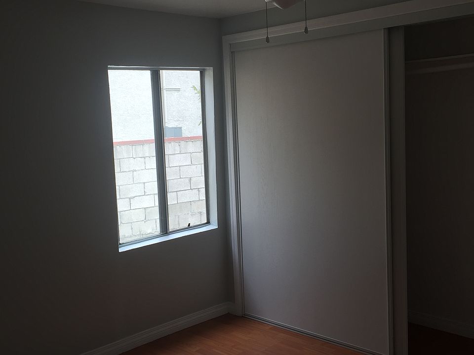 2nd image of 4054 San Carlos St