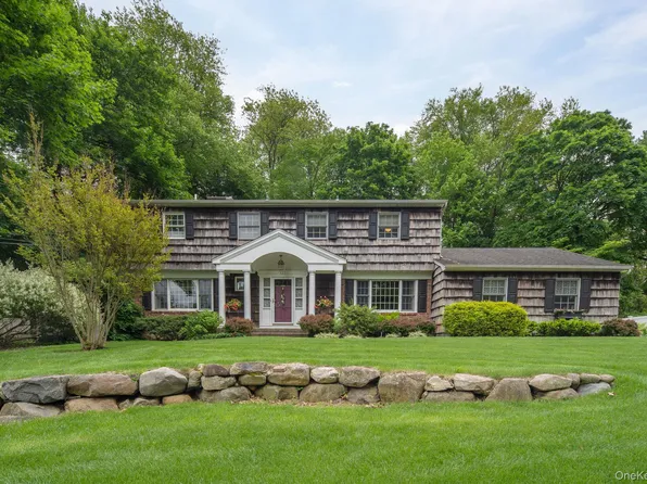 322 West Hills Road, Huntington, NY 11743