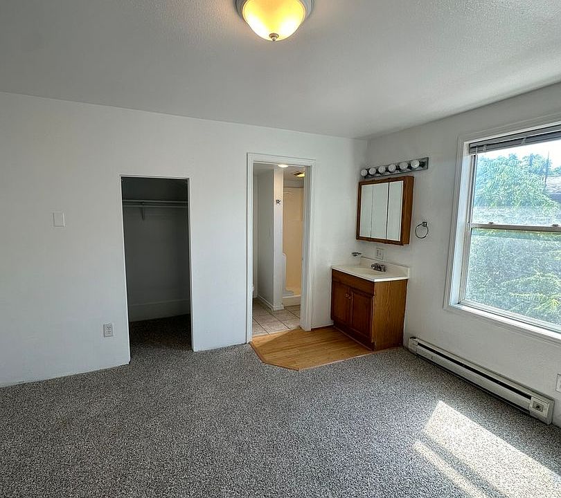 1st image of 227 S Chelan Ave Unit 4