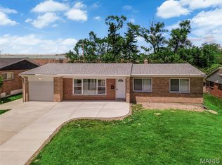 7929 Glenside Pl, Saint Louis, MO 63130