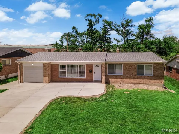 7929 Glenside Pl, Saint Louis, MO 63130
