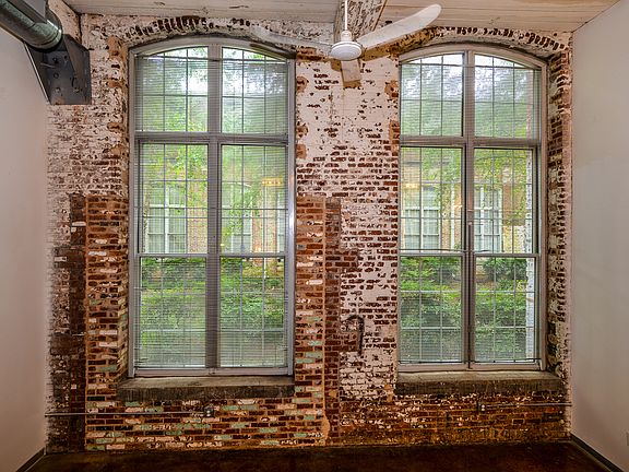 Expansive Windows