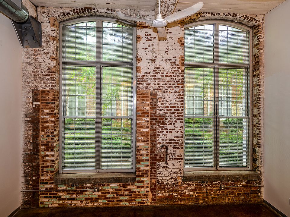 Expansive Windows