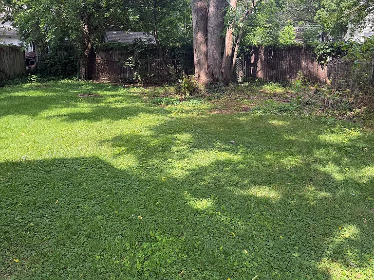 1036 Lexington Ave — Photo 16