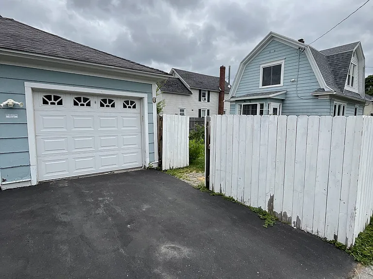 1112 Salina St — Photo 24