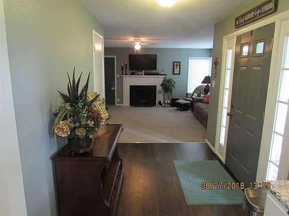 4th image of 3002 Calumet Ave
