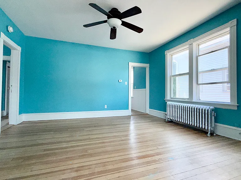 550 Winter St #2 — Photo 8