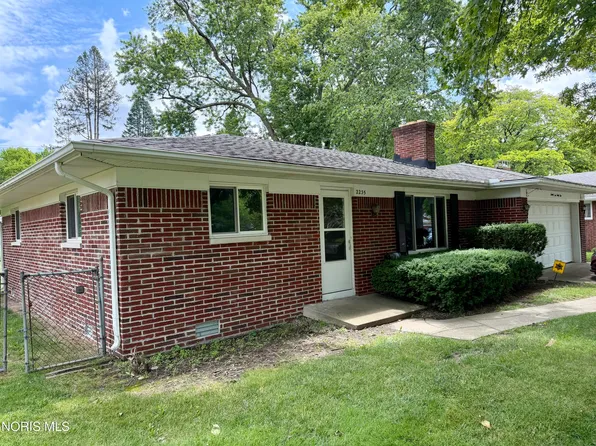 2235 Belvedere Dr, Toledo, OH 43614