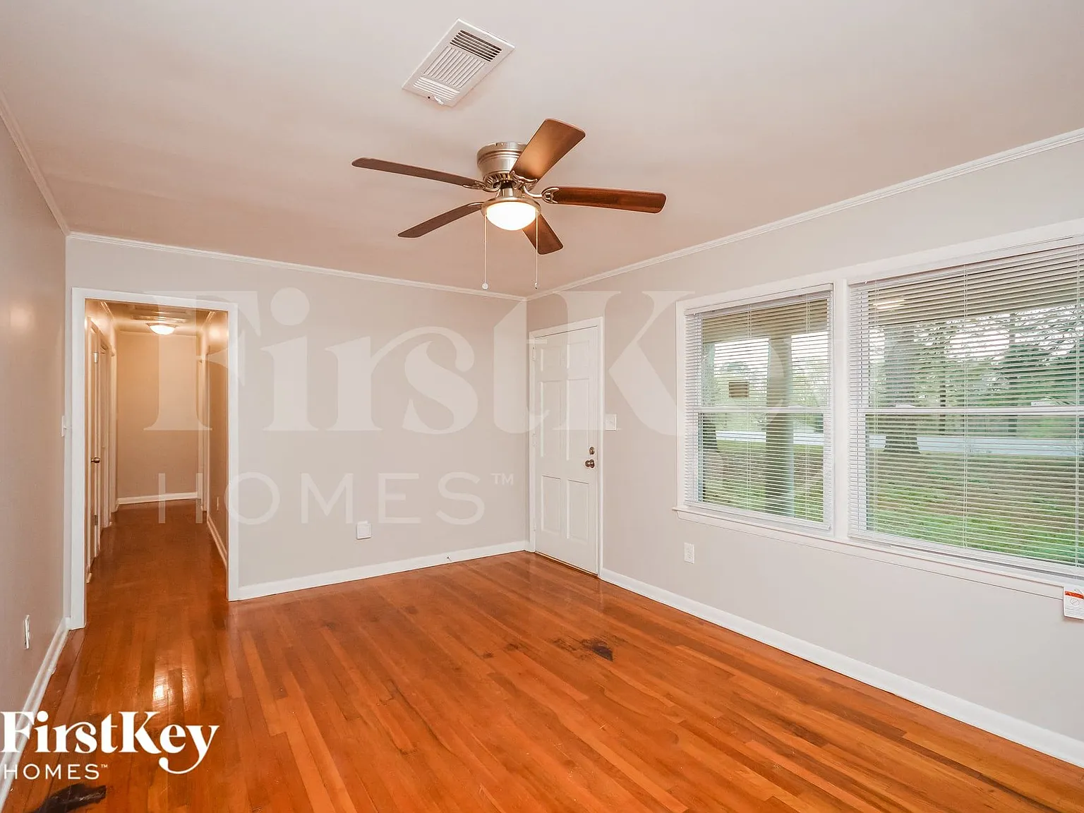 3 bed, 2.0 bath, 1368 sqft, $1,875 — Photo 2