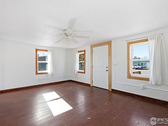 4th image of 2706 7th Ave