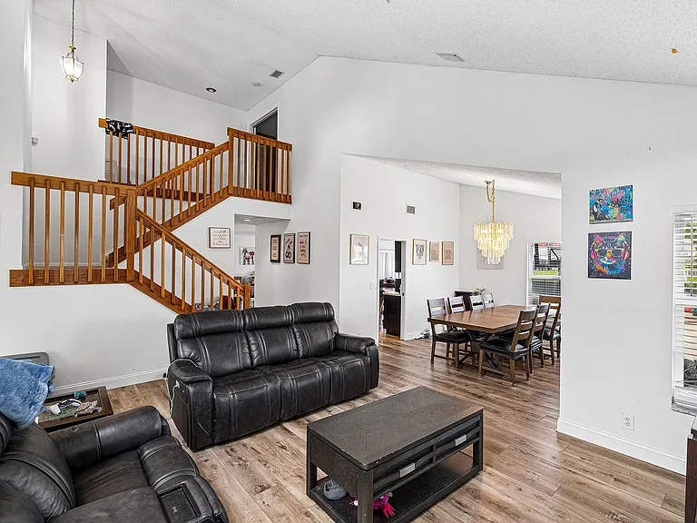 7366 Ashley Shores Cir — Photo 8
