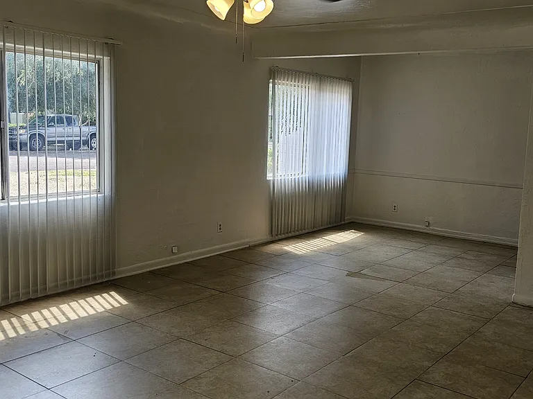 2138 E Turney Ave #A — Photo 4