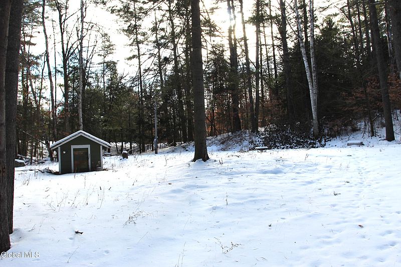 4th image of 162 Duell Hill Road