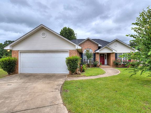3rd image of 2090 Essex Dr