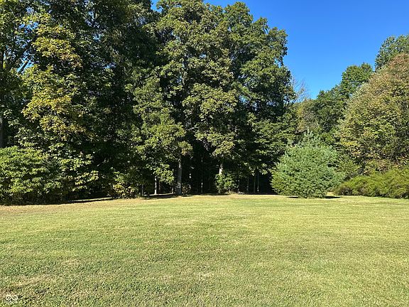 3rd image of 1080 E Mohican Trl