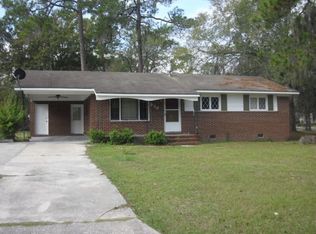 933 Bunche Dr, Valdosta, GA 31601