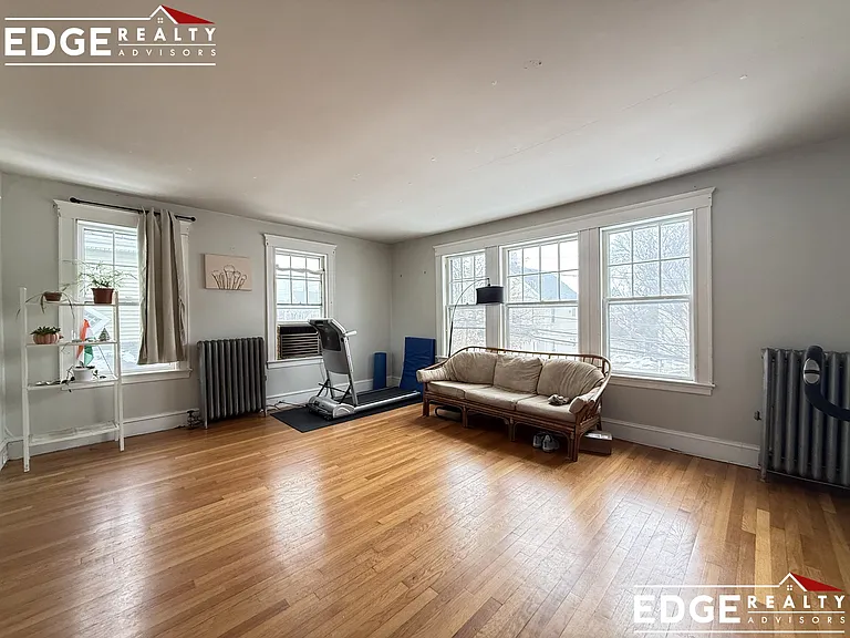 29 Washington Ave — Photo 5