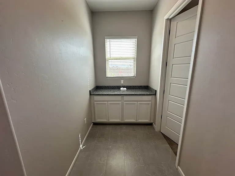 12474 N Appling Ave — Photo 23