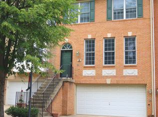 18 Calabash Ct, Rockville, MD 20850