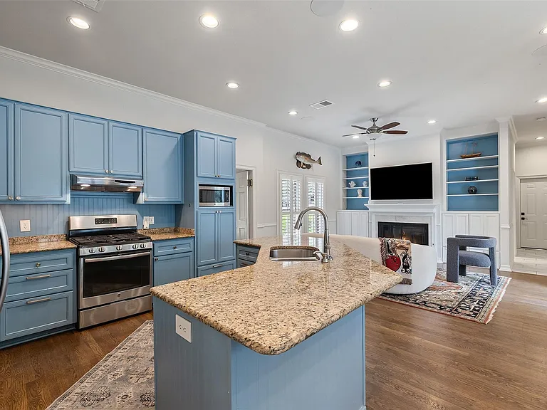 2922 Thousand Oaks Dr — Photo 9