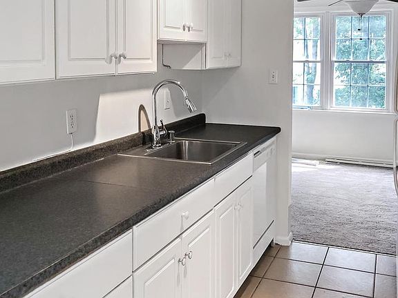 3rd image of 12287 Marlboro Ct