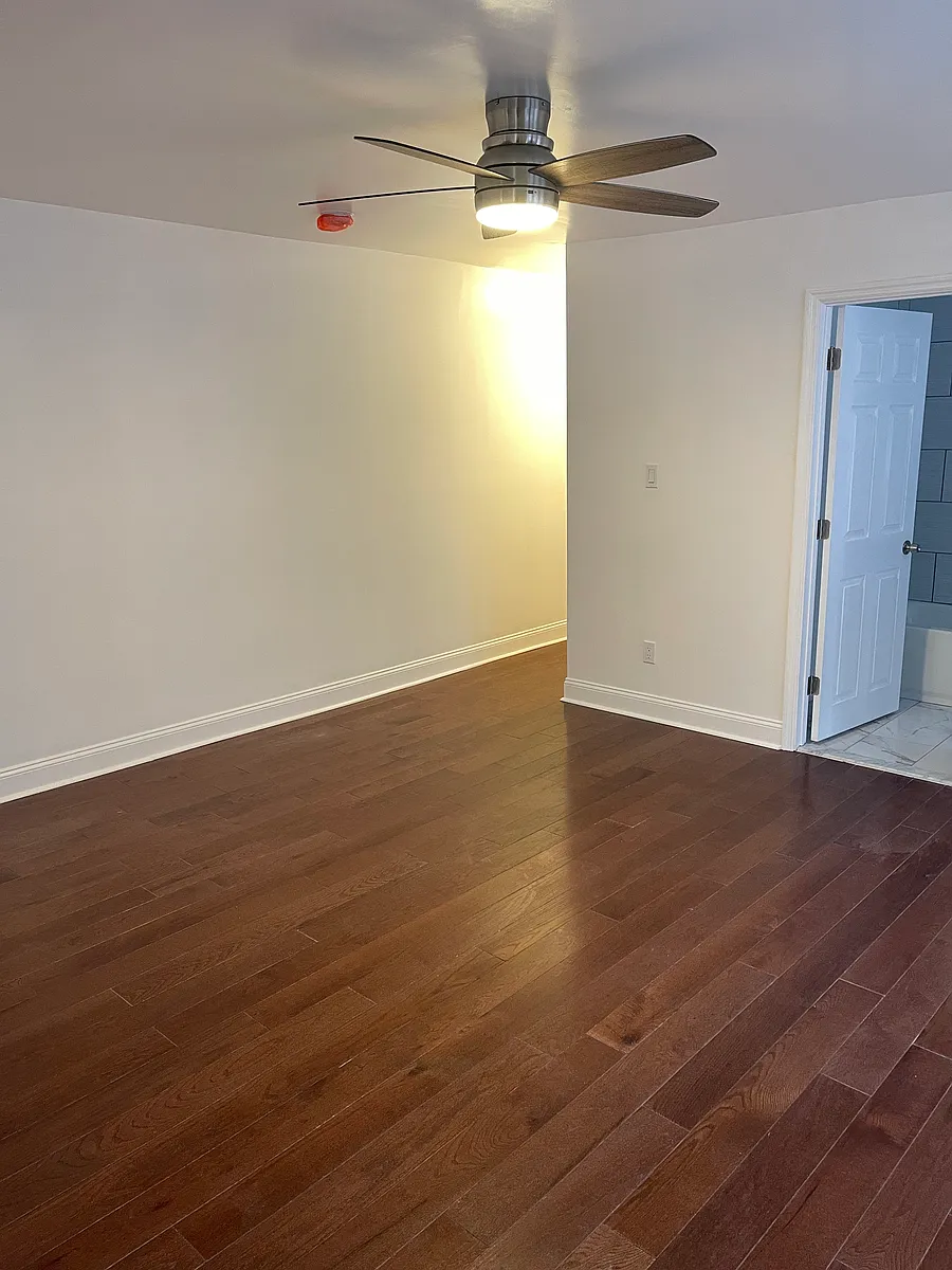 Building Photo - 1007 S 46th St #3R