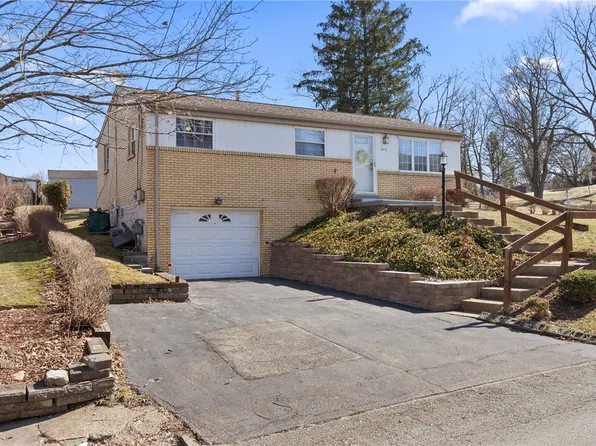 612 Millers Ln, Pittsburgh, PA 15239