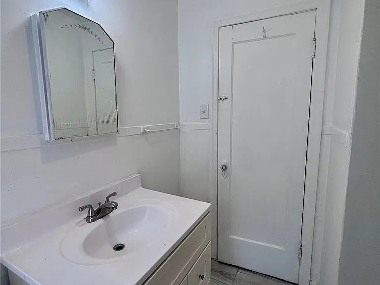 2405 Grand Ave #UPPER — Photo 12