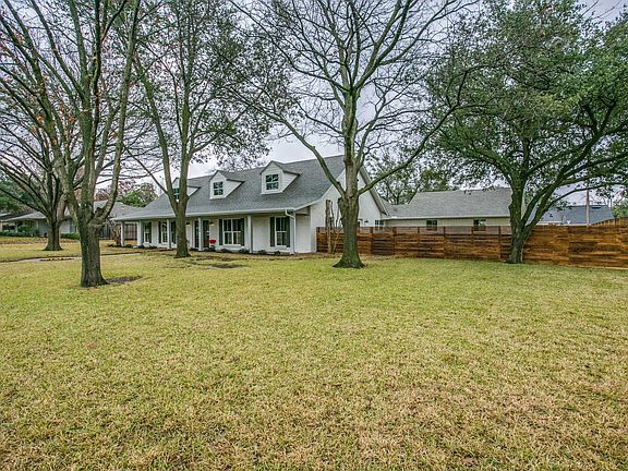 2nd image of 6938 Briar Cove Dr