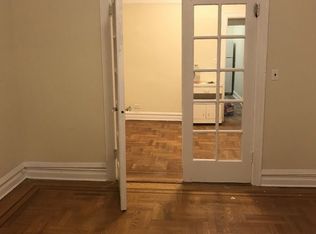 2414 27th St APT 1A, Astoria, NY 11102