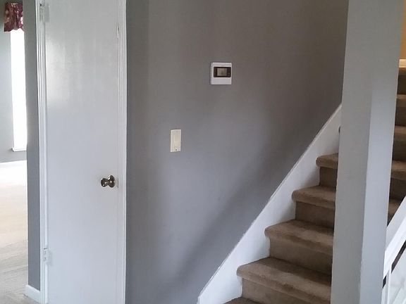 3rd image of 355 Madison Ave