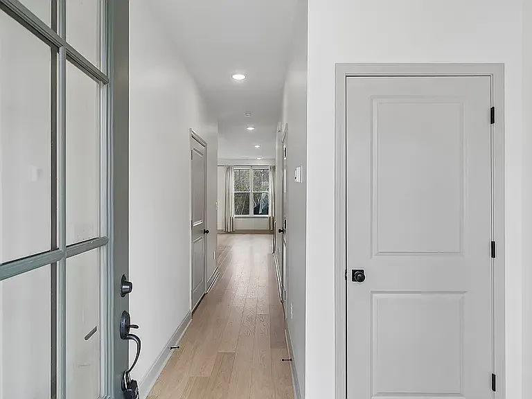 8416 Whisper Ln — Photo 2