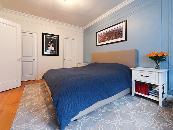4th image of 114 Clinton St APT 3C