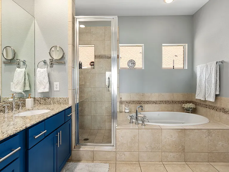 4317 Cedar Springs Rd #C — Photo 23
