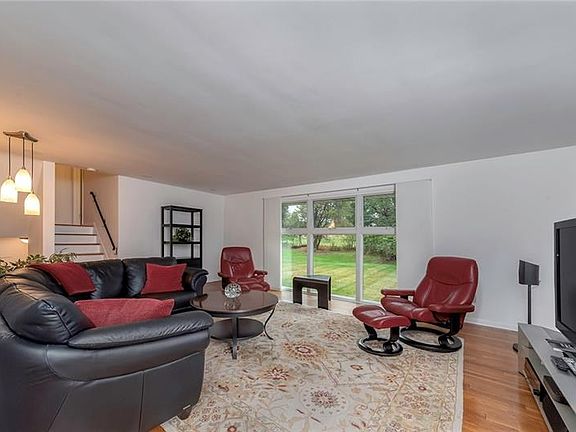 4th image of 9326 Northgate Dr