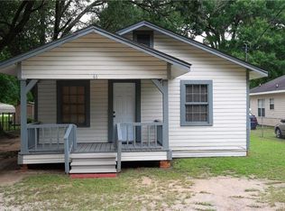 61 Orange Ave E, Satsuma, AL 36572